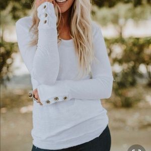 NWOT-Three bird nest long sleeve top